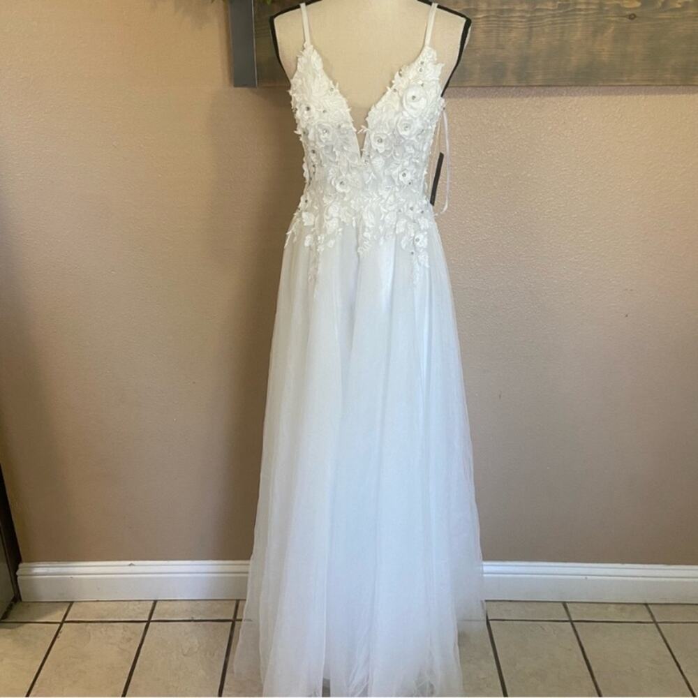 NWOT Lulus Breathtaking Romance White Embroidered Tulle Gown - Picture 4 of 11